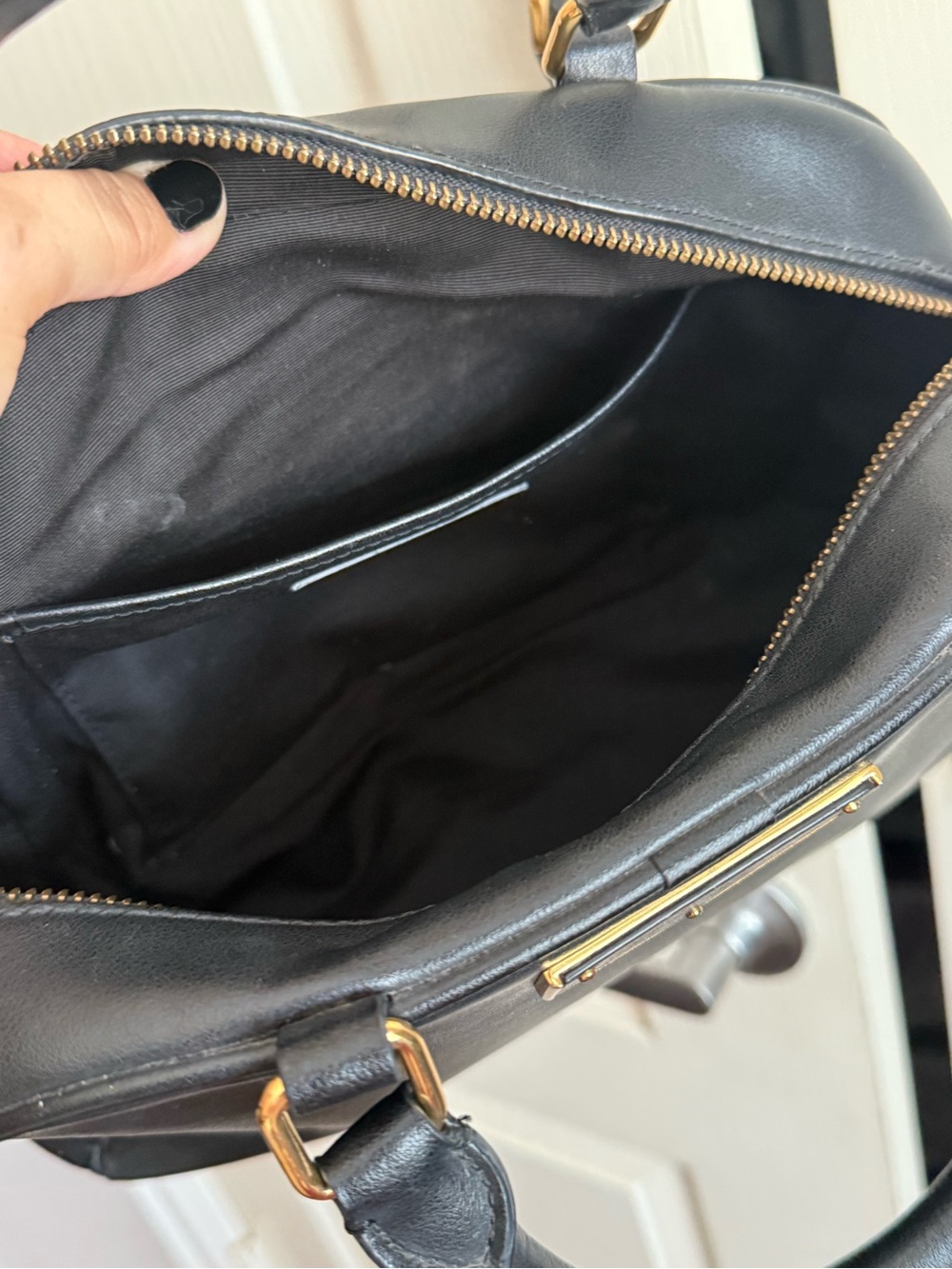 Marc Jacobs Black Leather Top-Handle Satchel Crossbody - Picture 14 of 14
